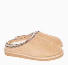 Load image into Gallery viewer, '25 DECEMBER Prize Patrol