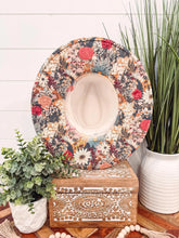 Load image into Gallery viewer, Floral Print Hat
