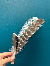 Load image into Gallery viewer, Handmade Premium Feather Picks-White Barred
