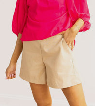 Load image into Gallery viewer, Linen Shorts - Beige
