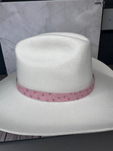 Load image into Gallery viewer, Pink (Dyed) Ostrich Hat Bands
